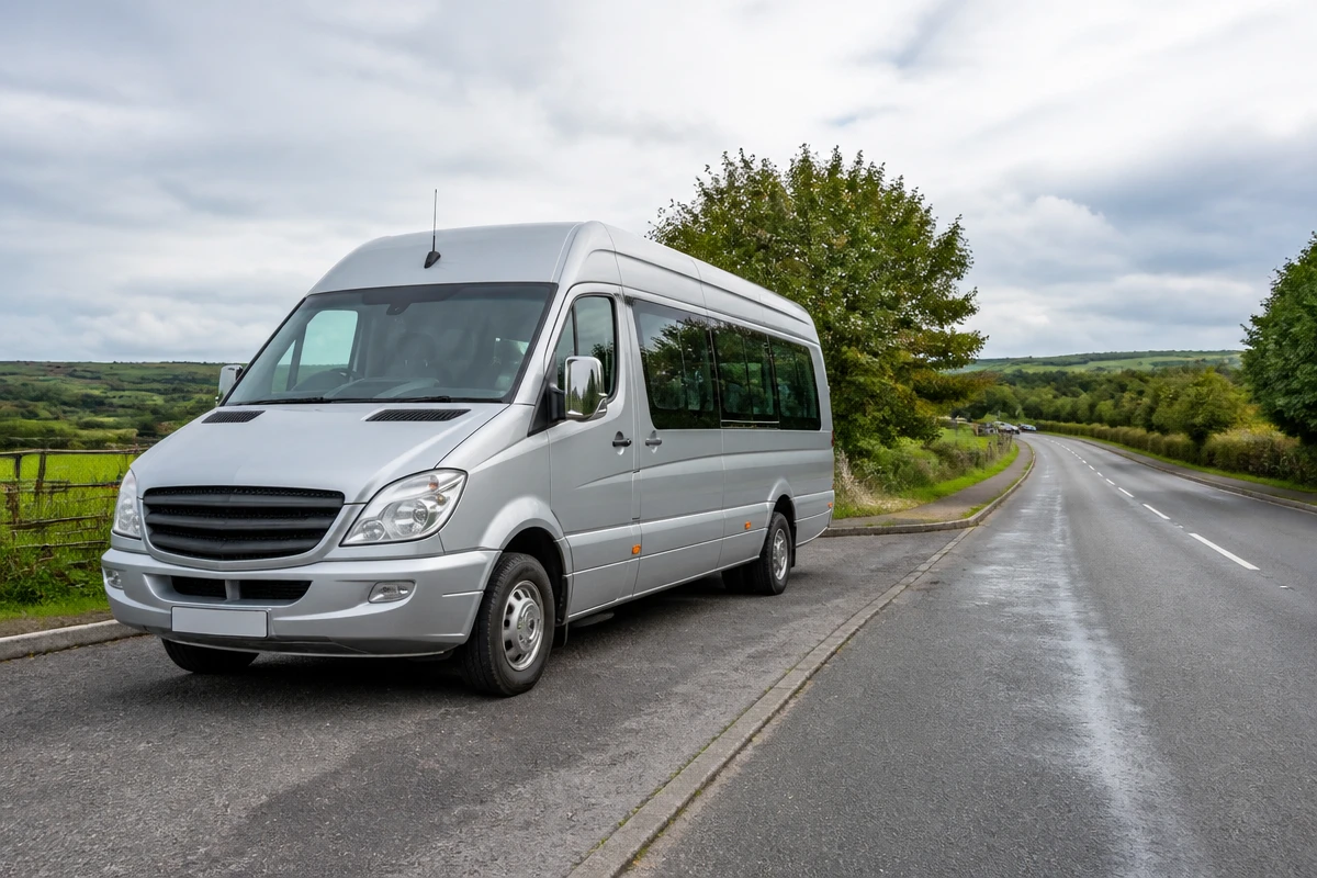 Minibus Hire in Easterhouse
